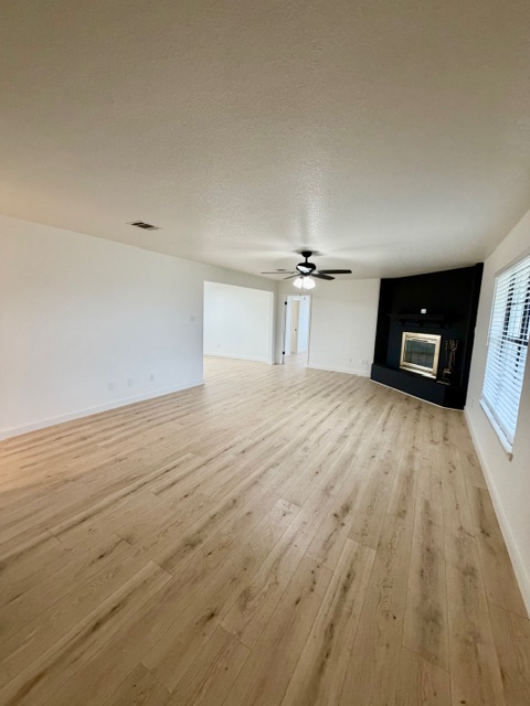 689 Birdie Ln - Photo 4 of 19