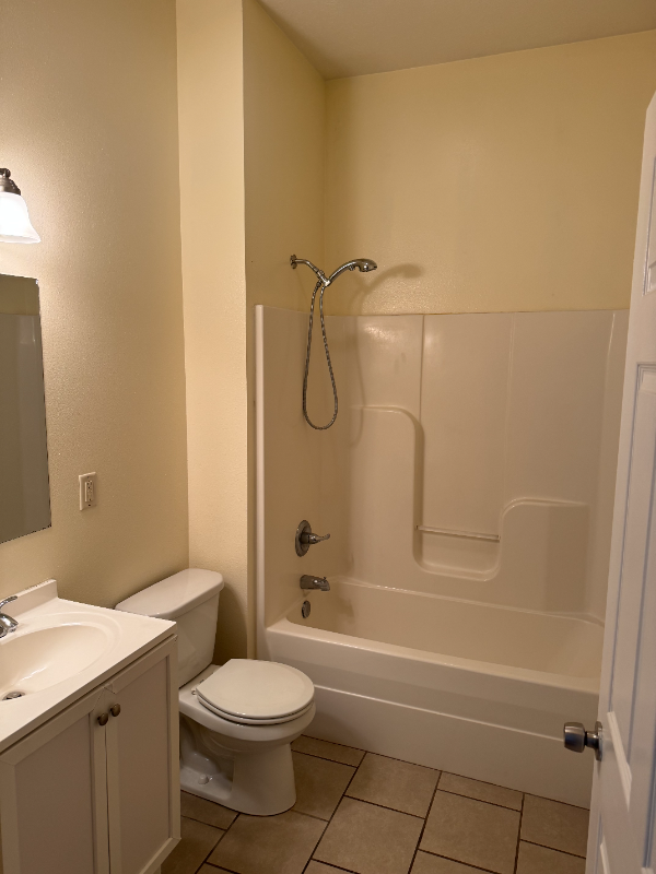 1532 S Saint Aubin St #NA - Photo 3 of 6