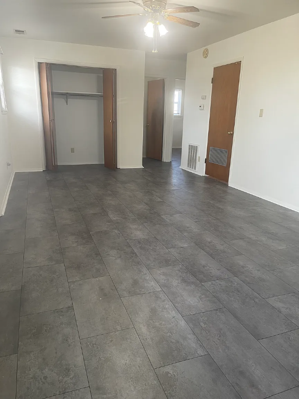 317 Mumford Dr - Photo 2 of 5