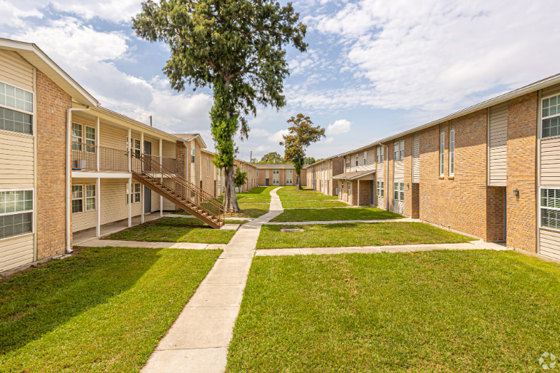 14765 Chef Menteur Hwy #1201 - Photo 3 of 8