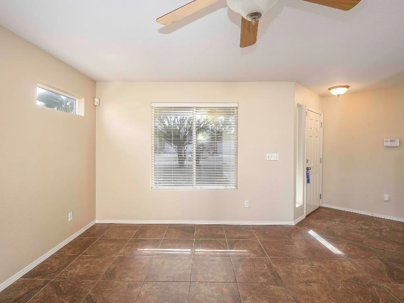 2836 Meriwether St - Photo 6 of 20