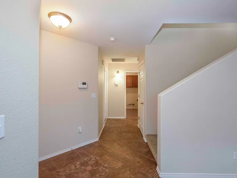 2836 Meriwether St - Photo 7 of 20