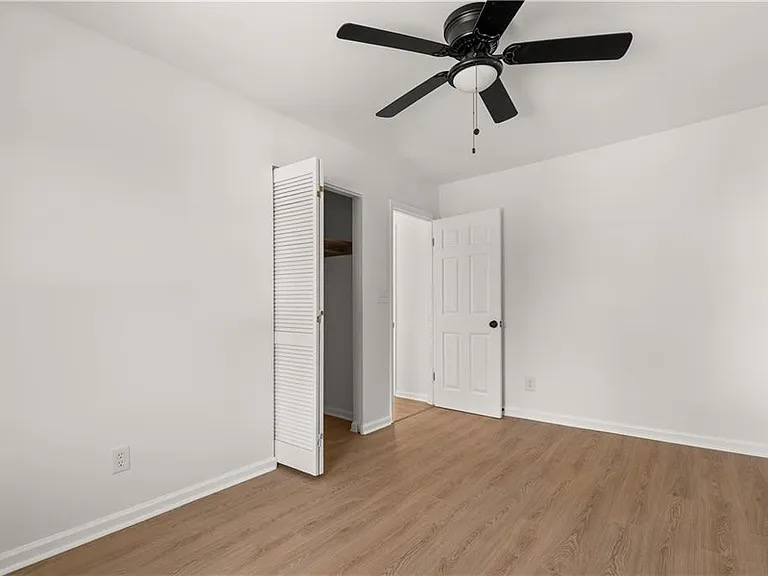 4933 Park West Dr - Photo 6 of 11