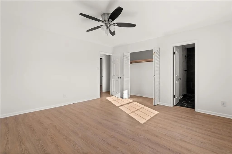 4933 Park West Dr - Photo 7 of 11