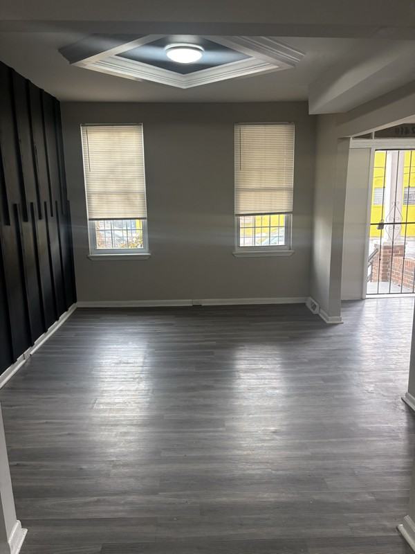 2416 W Franklin St - Photo 3 of 19