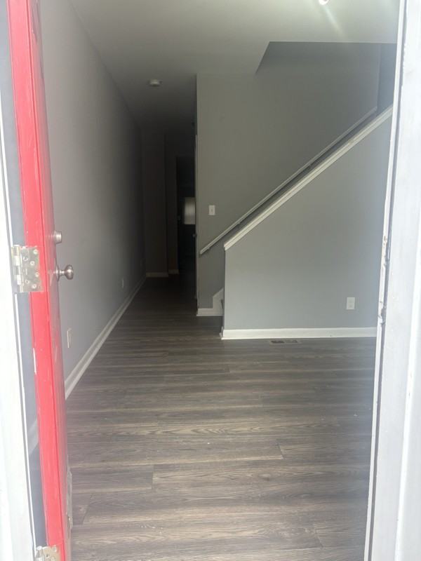 1520 Argyle Ave - Photo 2 of 17