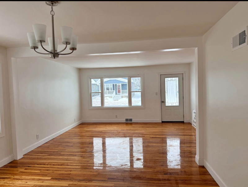 1222 Kossuth Ave #1 - Photo 3 of 13