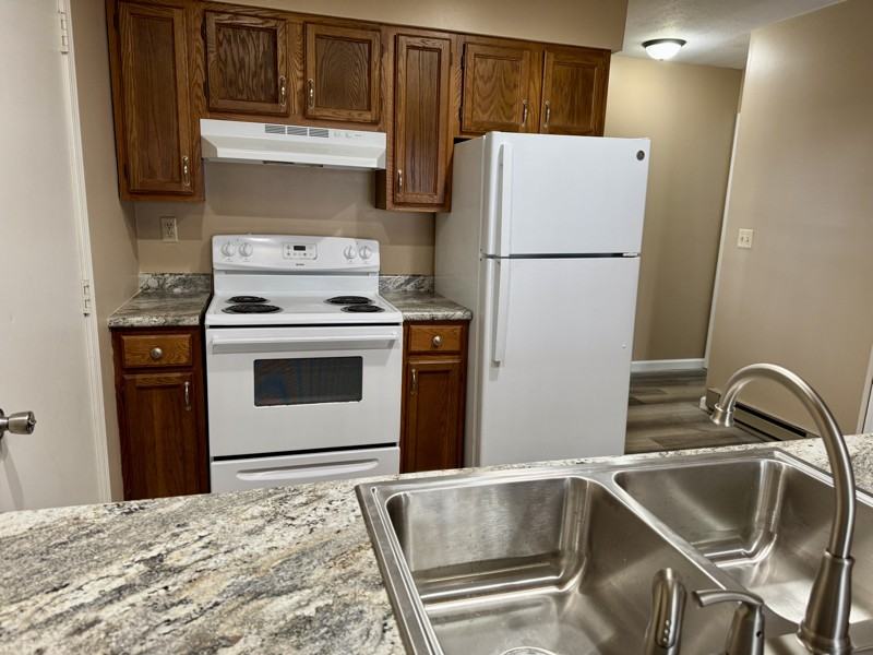 24 Orchard Ln - Photo 3 of 13