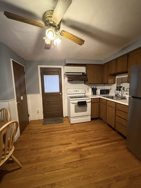 126 Pierce St #1 - Photo 3 of 8