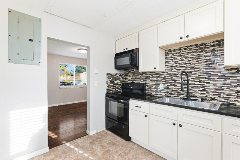 1504 1506 110Th St. S. Tacoma, Wa - Photo 3 of 20