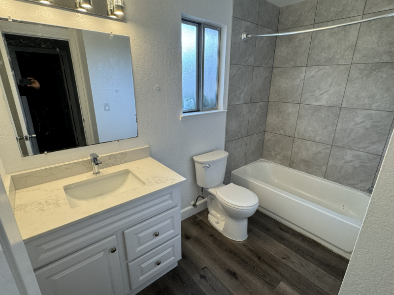 1807 Crestwood Ave #1 - Photo 5 of 13