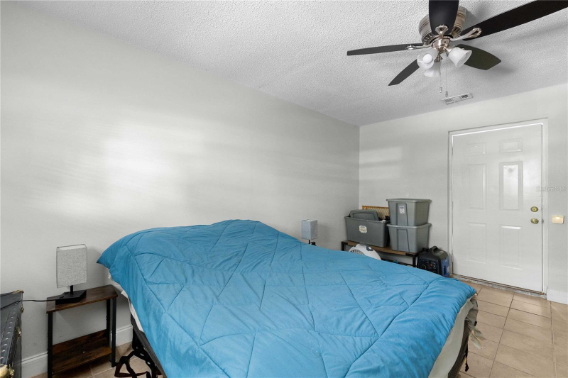 14700 State St - Photo 4 of 20