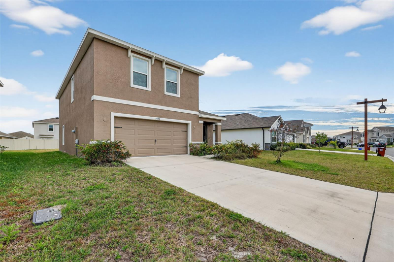 3842 Sunny Spring St - Photo 2 of 20