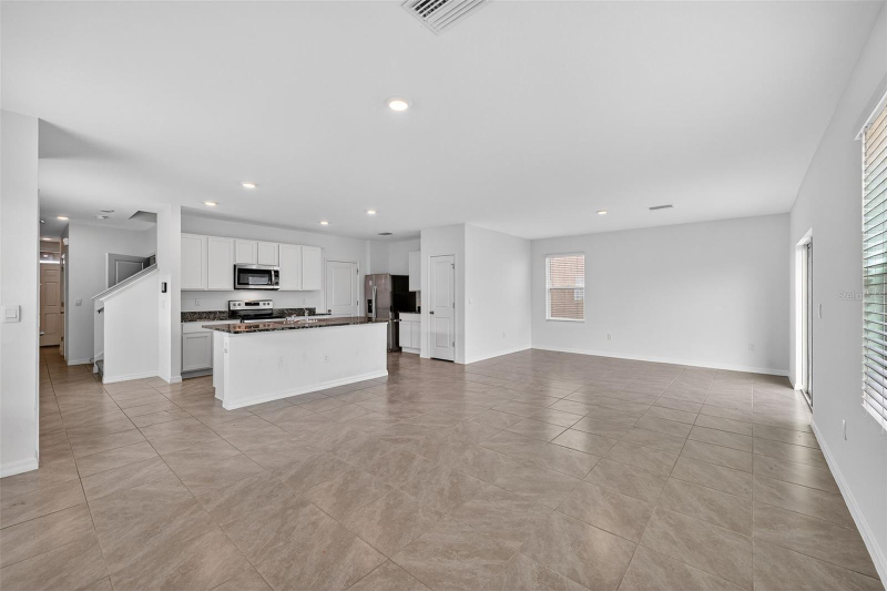 3842 Sunny Spring St - Photo 7 of 20