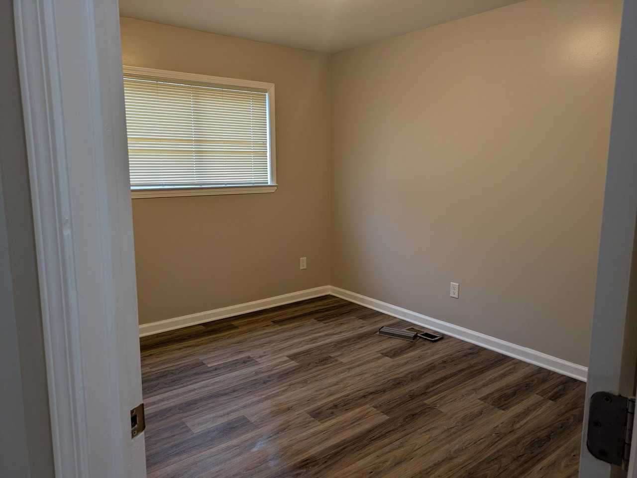 2355 Briardale Court - Photo 4 of 7