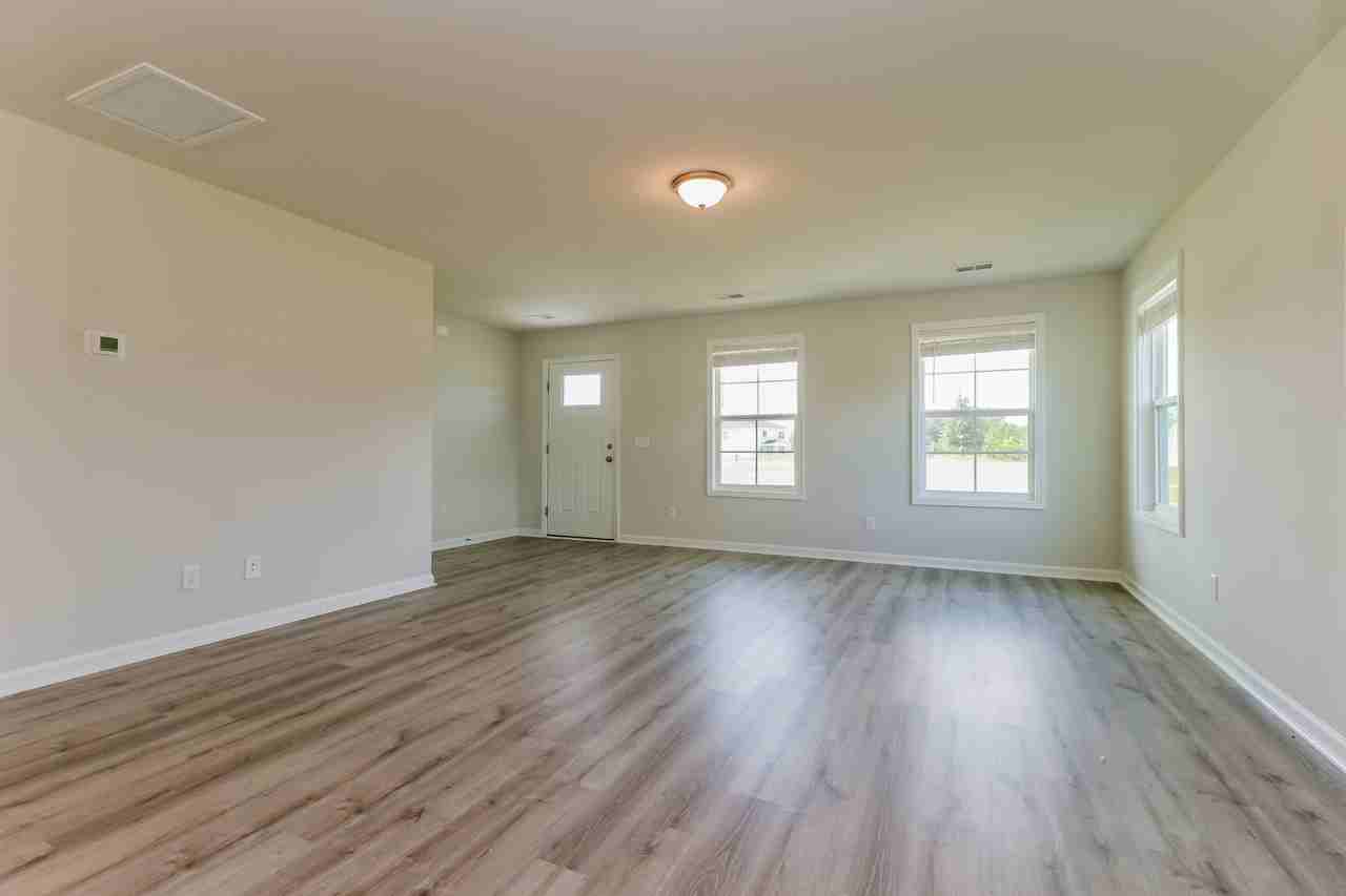 20 Wilkins Rd - Photo 2 of 21