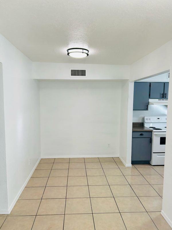 5733 S Morris Blvd ##C - Photo 4 of 13