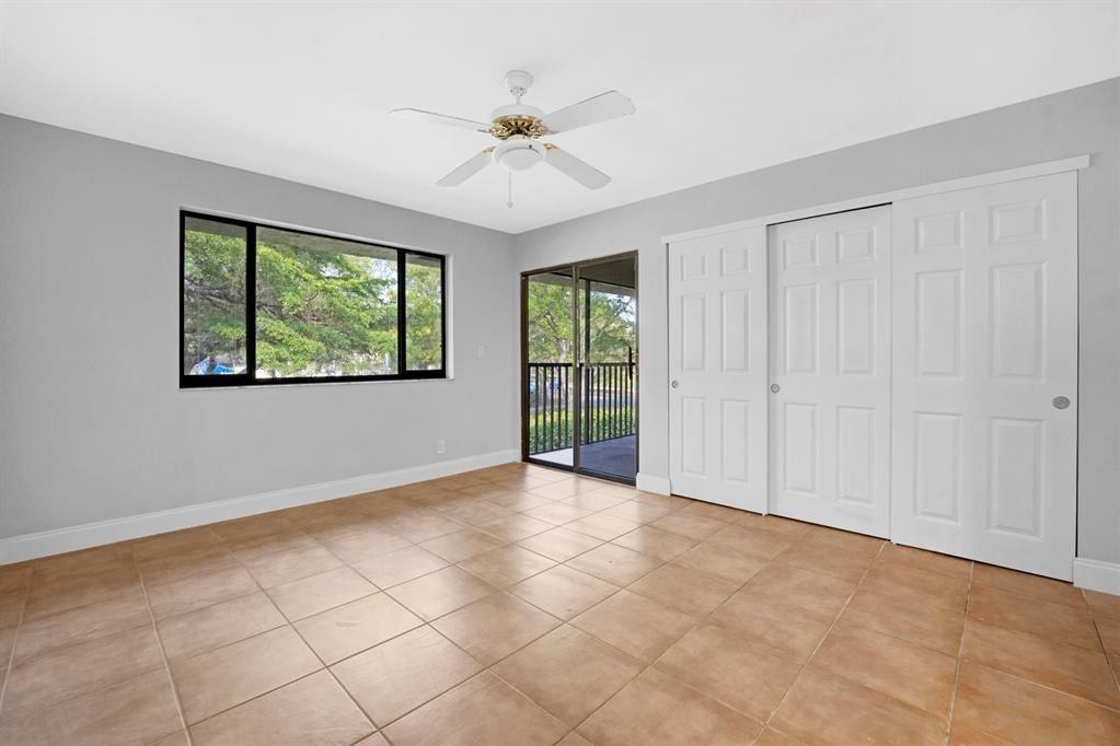 1732 Nw 81st Ave - Photo 5 of 7