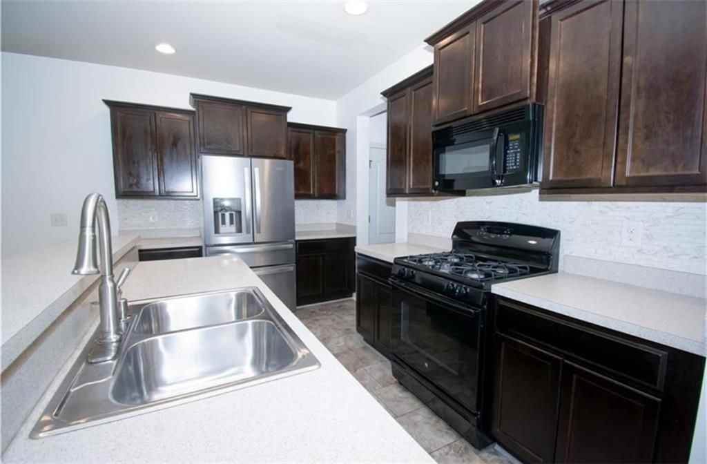 162 Townview Dr - Photo 3 of 19