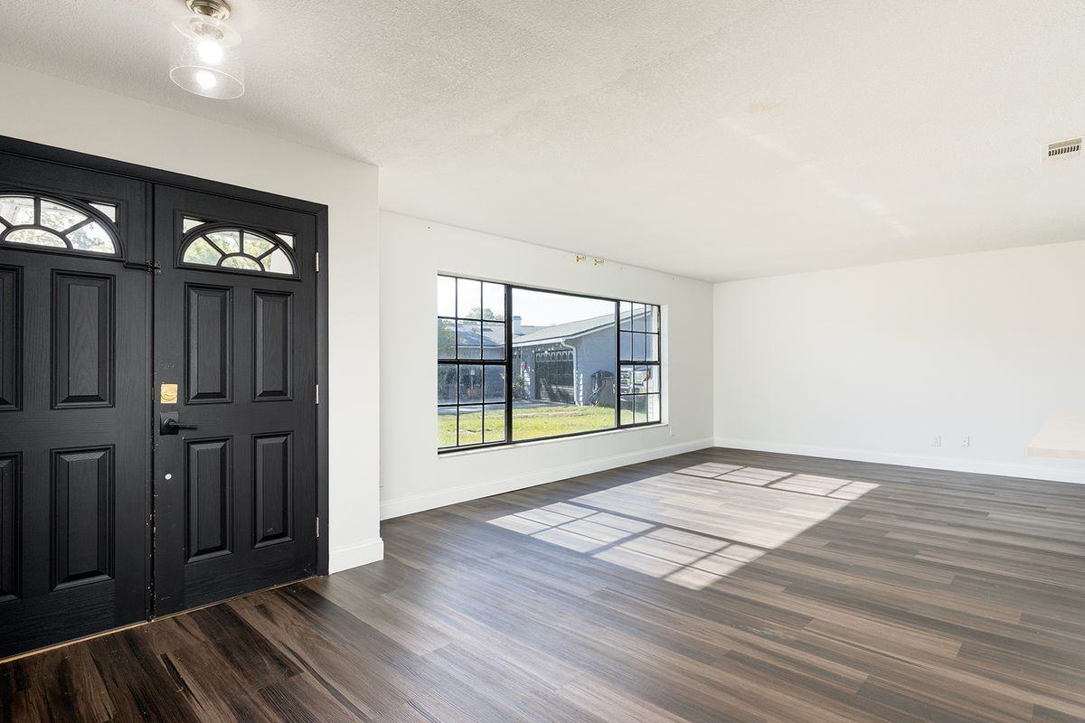 3413 Bowman Dr - Photo 4 of 21