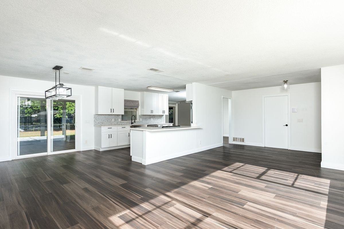 3413 Bowman Dr - Photo 6 of 21