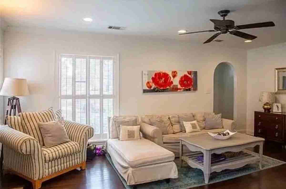 3320 Cockrell Ave - Photo 7 of 32