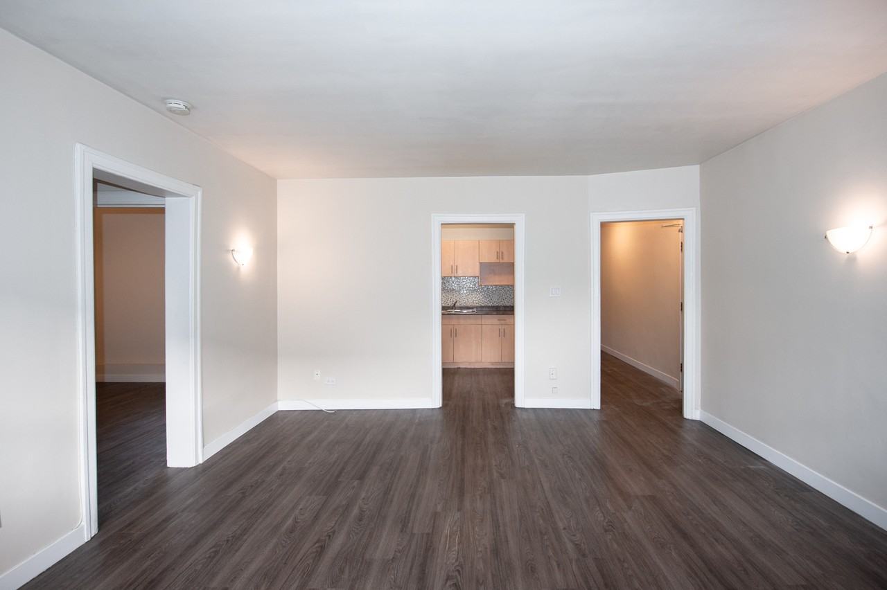 331 Marion Street - Photo 5 of 16