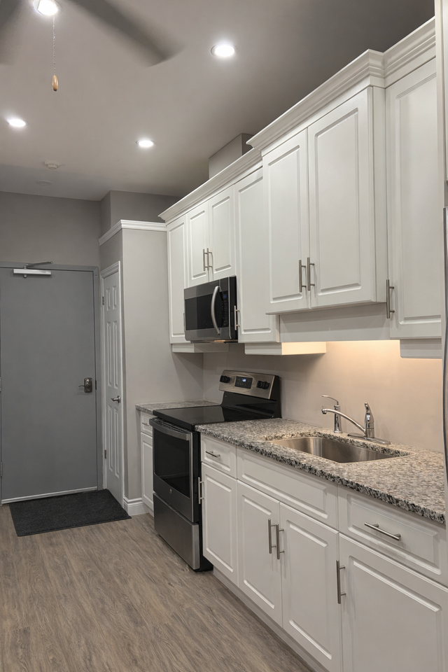 41 Cork St E - Photo 3 of 10