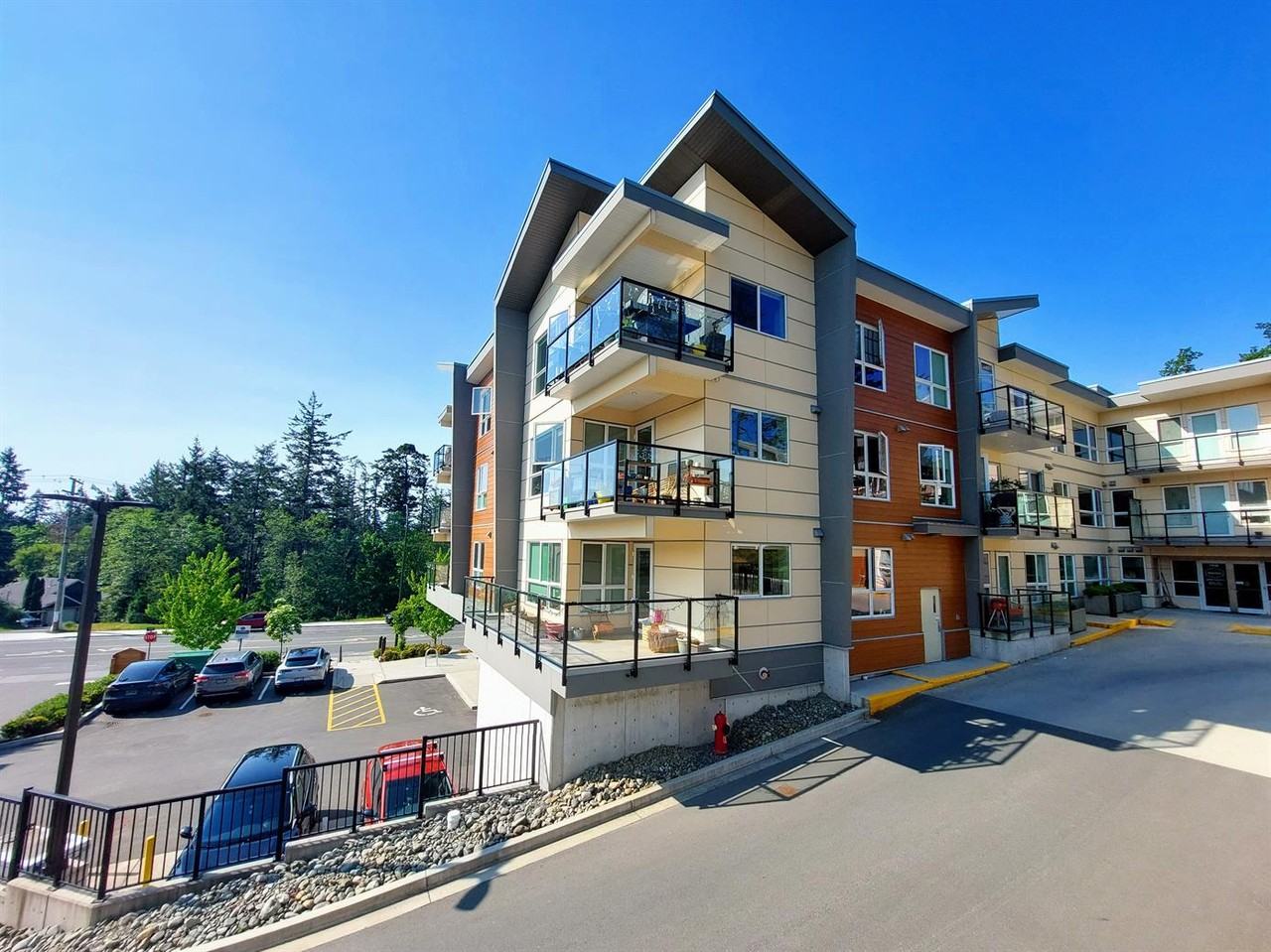 Le Sequoia on Watkiss - Photo 3 of 10