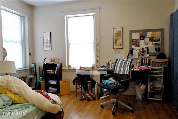 11 Gorham St - Photo 3 of 5