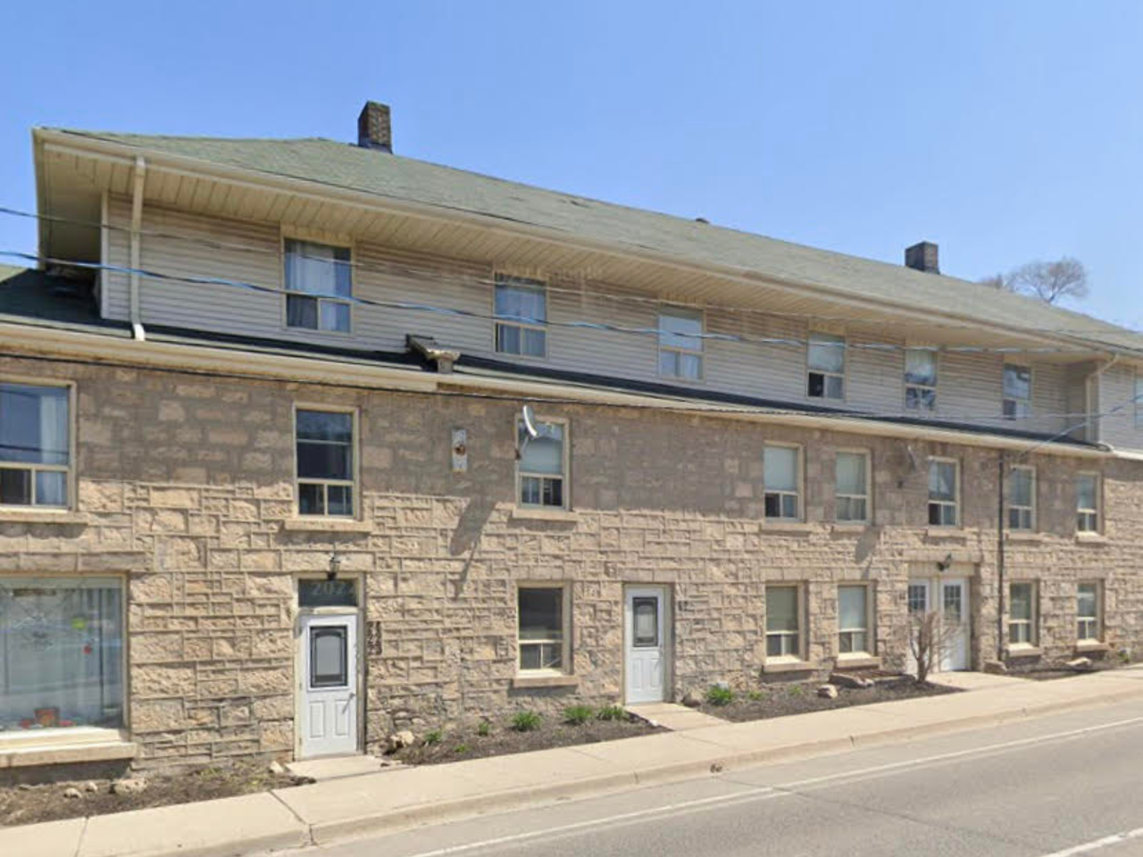 220 Gordon - Photo 6 of 7