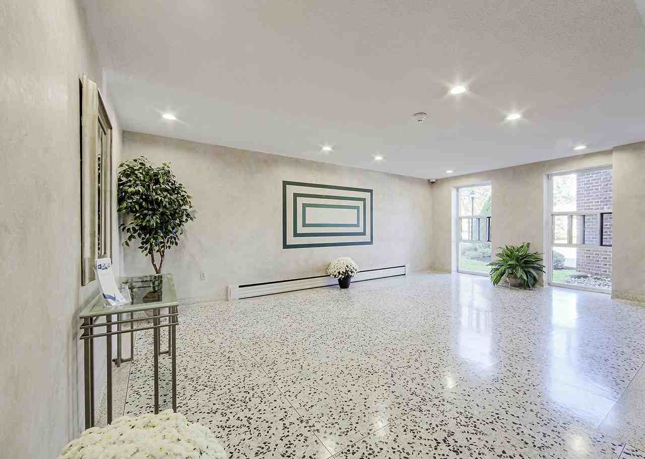 11 Eccleston Drive - Photo 3 of 9