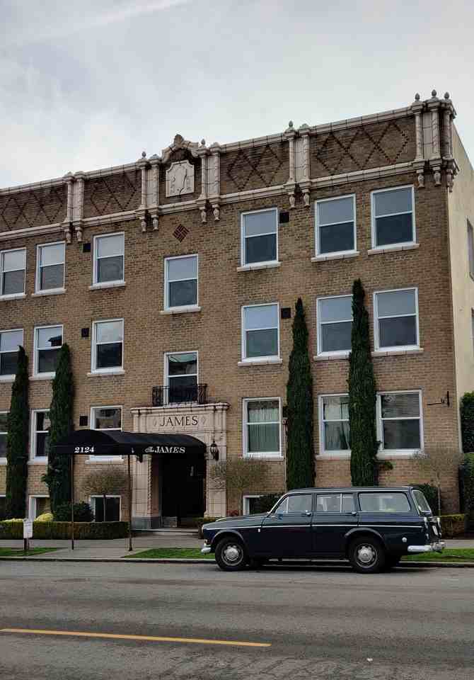 2124 California Ave Sw - Photo 6 of 7