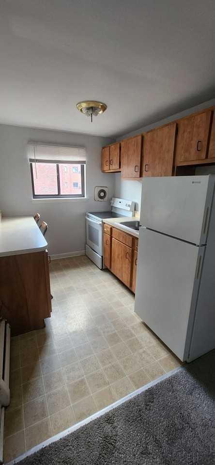 Marshall Woods Apartments - Photo 5 of 26