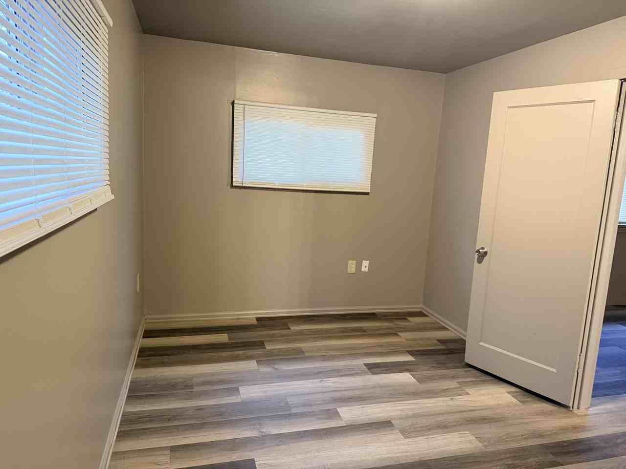 3409 97th Street Court South - Photo 7 of 11