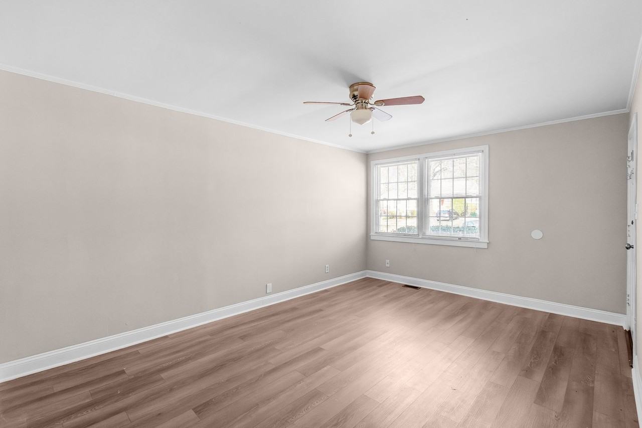 1318 Richmond Pl - Photo 6 of 24