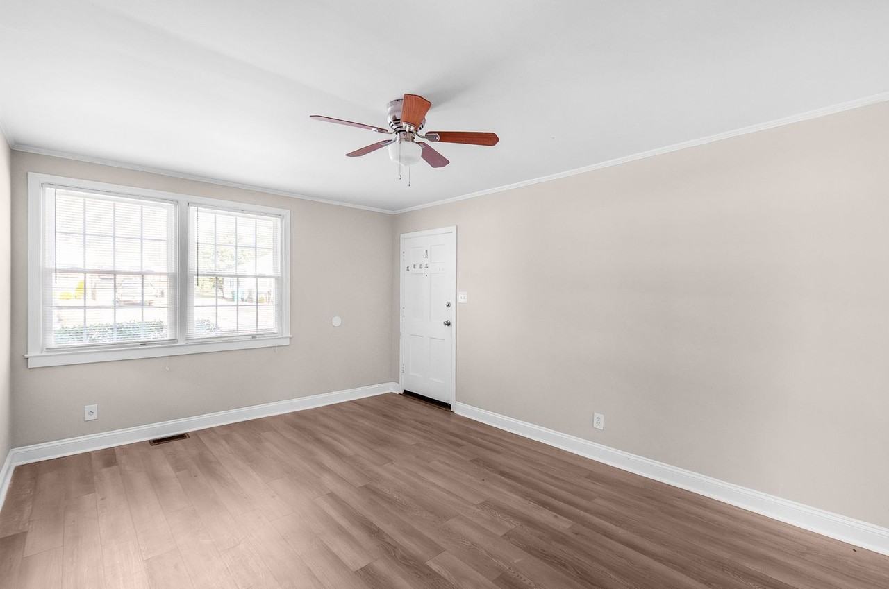 1318 Richmond Pl - Photo 7 of 24