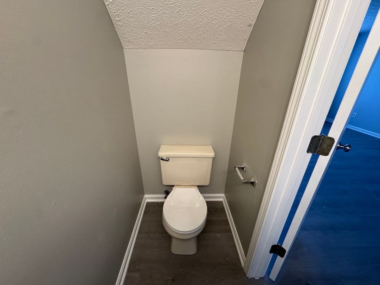 470 Three Springs Rd - Photo 7 of 12