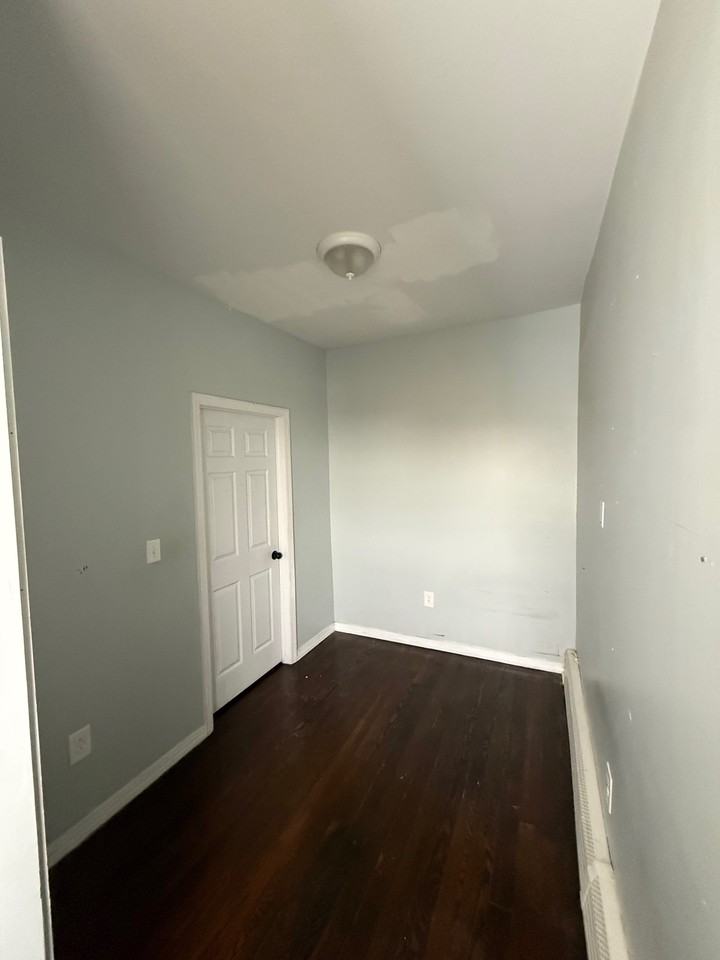 1221 Summit Ave #1221-3 - Photo 3 of 8