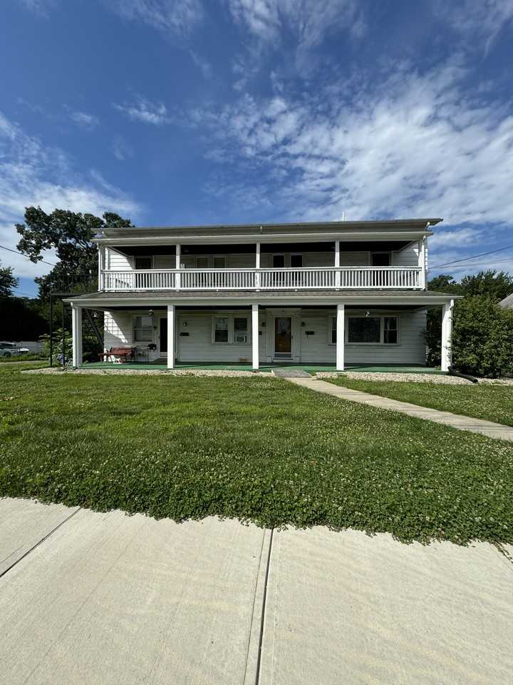 64 Lyman St Apt 1r #1R