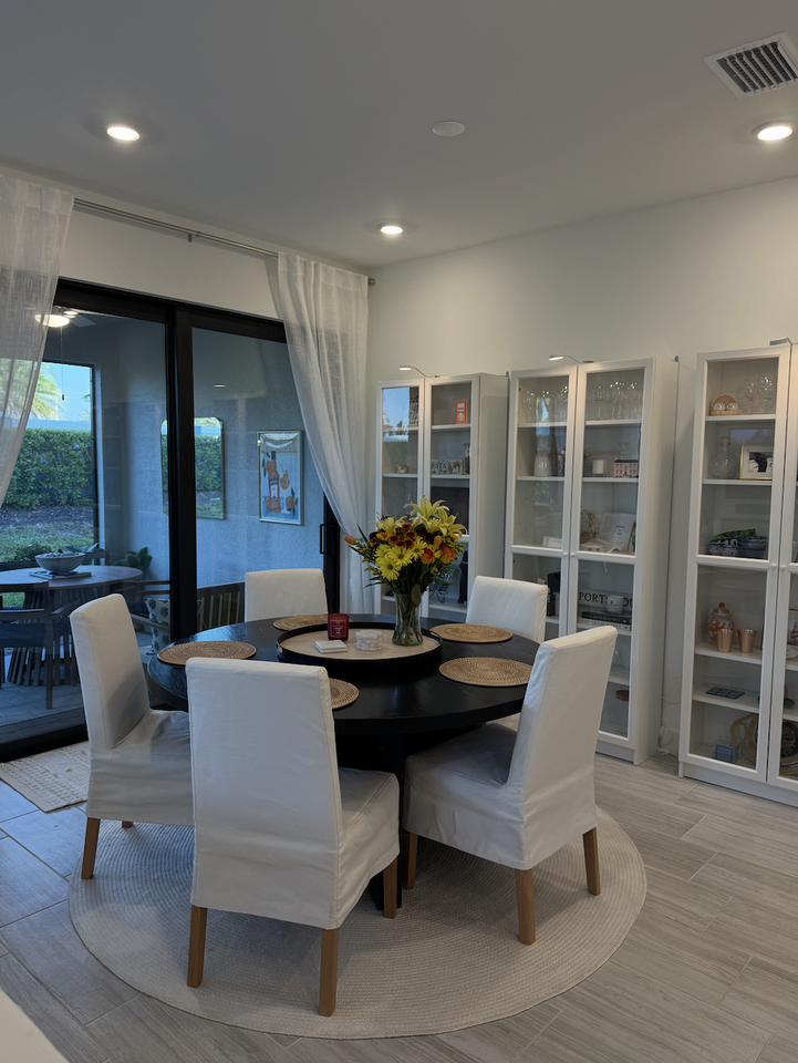 4364 Sonoma Oaks Cir #NA - Photo 3 of 18