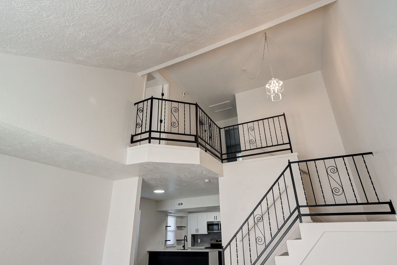 727 Vicksburg Ave #NA - Photo 4 of 50