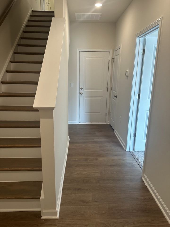 405 Diversity Way - Photo 6 of 31