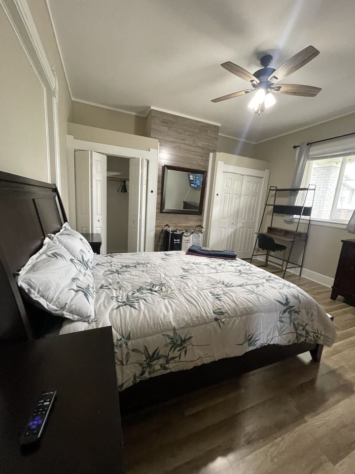 232 N Randolph St - Photo 4 of 15