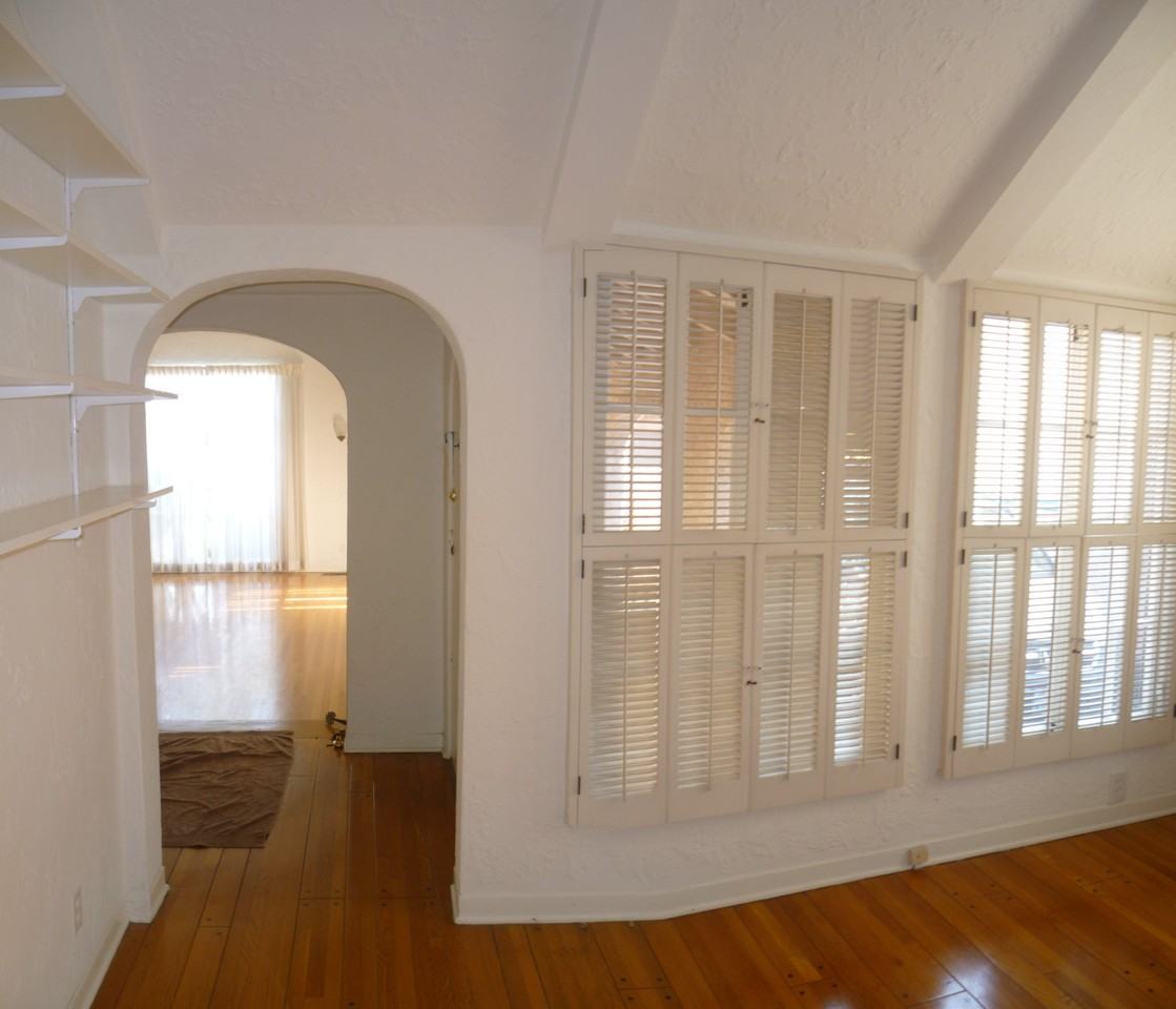 8549 Clifton Way #NA - Photo 6 of 17