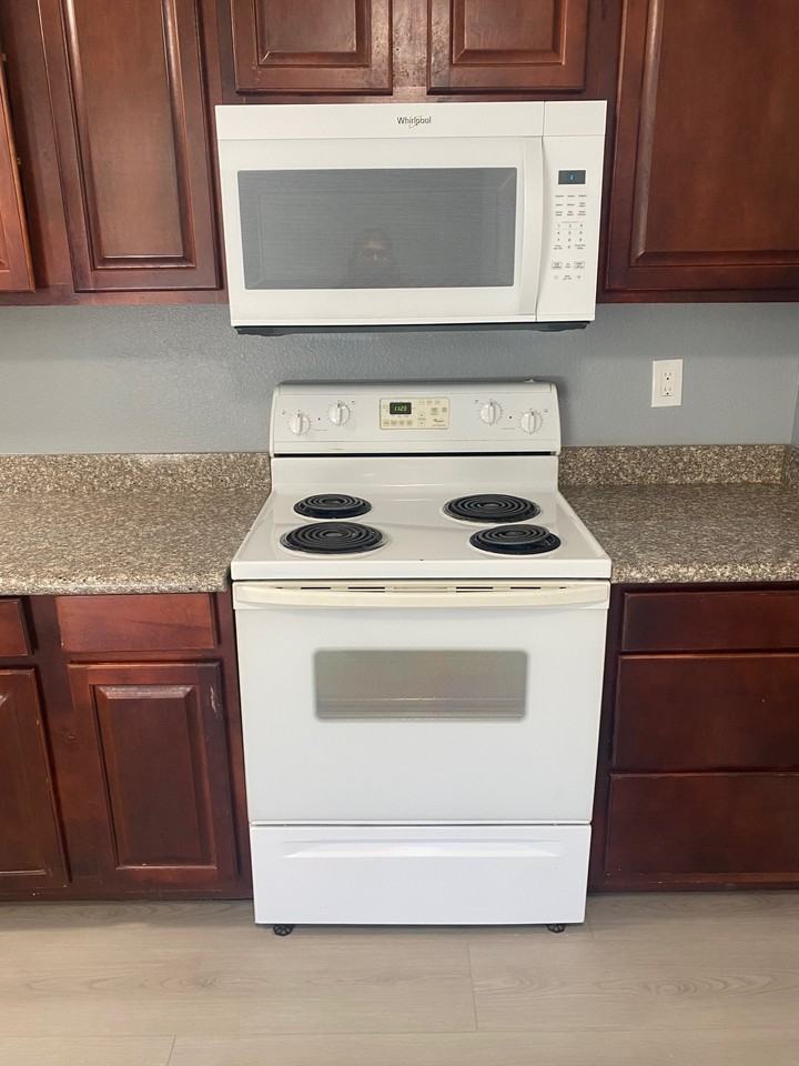 5141 River Glen Dr #156 - Photo 7 of 25