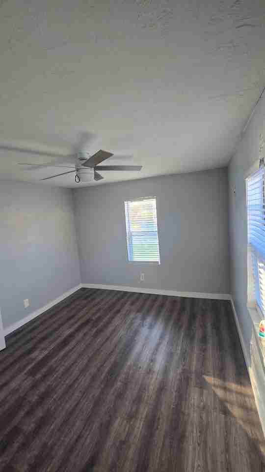 620 Nw 9th Ave #1 - Photo 2 of 11