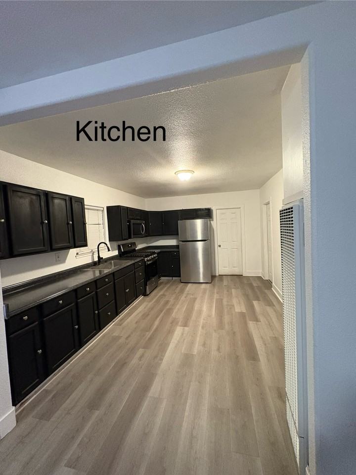 8022 Willow St #NA - Photo 2 of 7