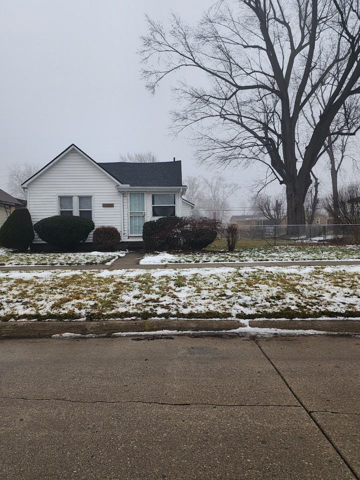 26233 Penn St #NA - Photo 2 of 18