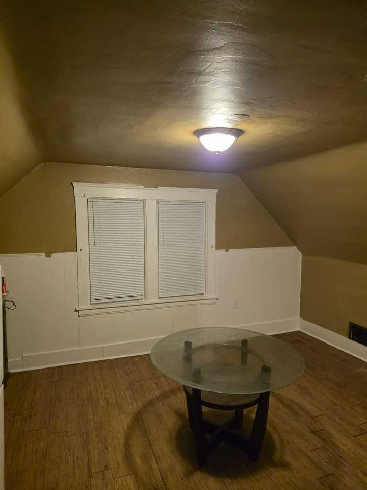 3695 E 55th St #UP - Photo 3 of 7